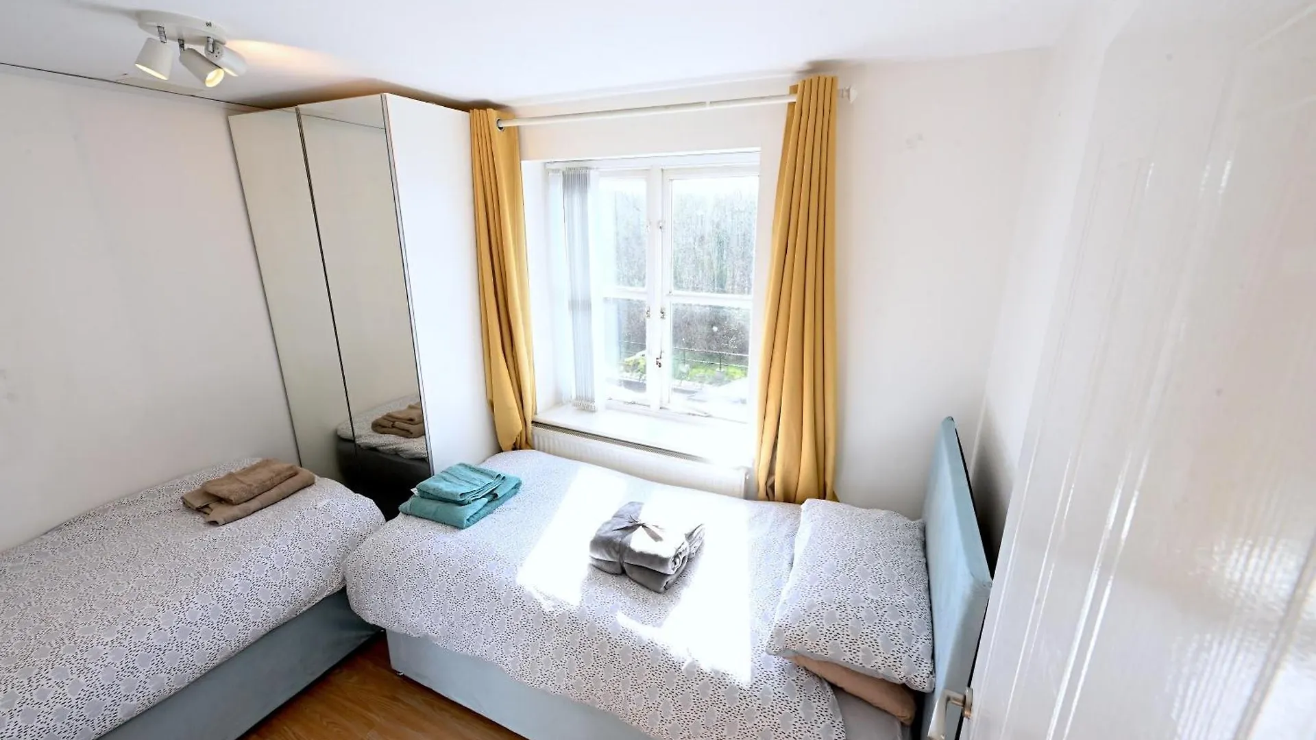 Unique 2-Bedroom Accommodation With River Views! لندن 0*,  المملكة المتحدة
