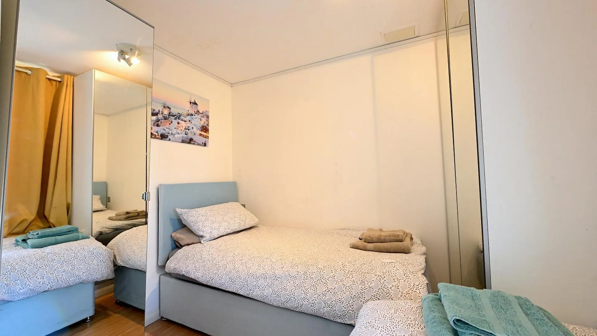 Apartment Unique 2-Bedroom Accommodation With River Views! London United Kingdom